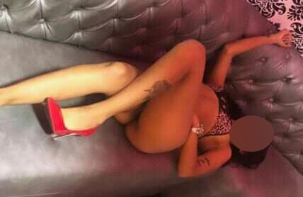 Camila joven venezolana muy complaciente y fogosa