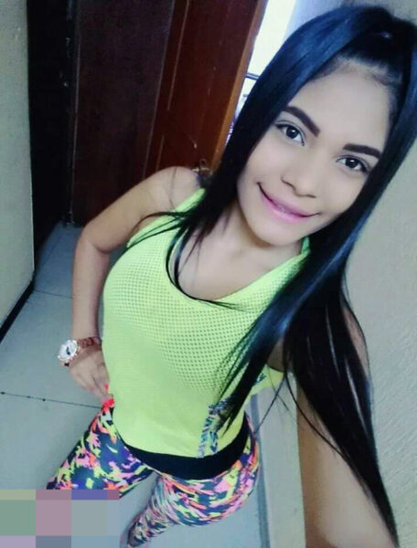 ME LLAMO FRANCELIS TENGO VEINTE ANOS SOY DE VENEZUELA Y NECESITO AYUDA A CAMBIO PODEMOS ESTAR JUNTOS