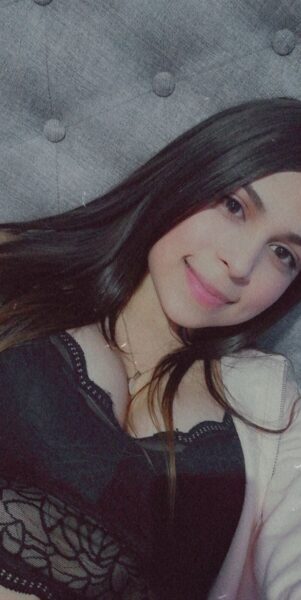 Martina amor soy una joven venezolana muy complaciente dispuesta a brindarte un rato de sexo muy placentero