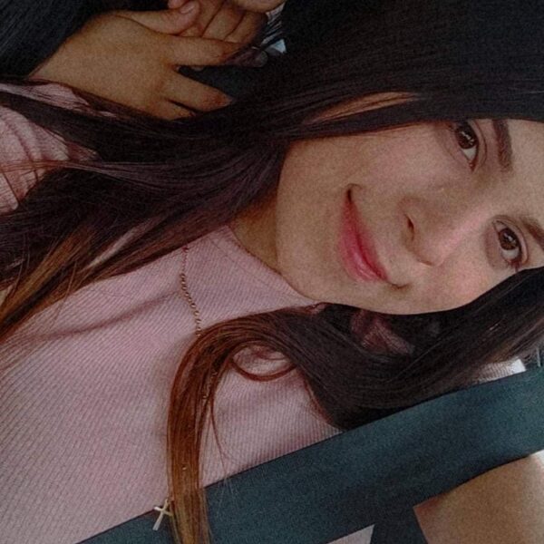 Martina amor soy una joven venezolana muy complaciente dispuesta a brindarte un rato de sexo muy placentero