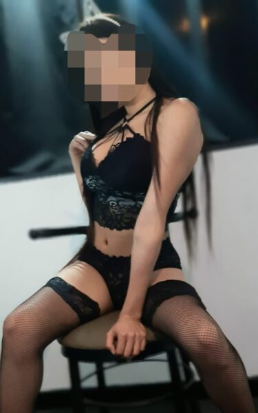 VENEZOLANA BLANQUITA SEXY DELGADA FOTOS REALES