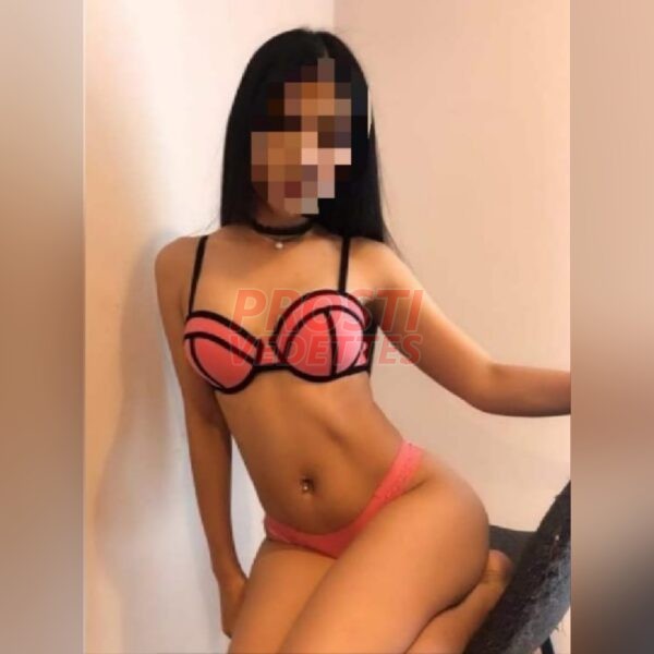 todo un encanto coqueta y muy apasionada