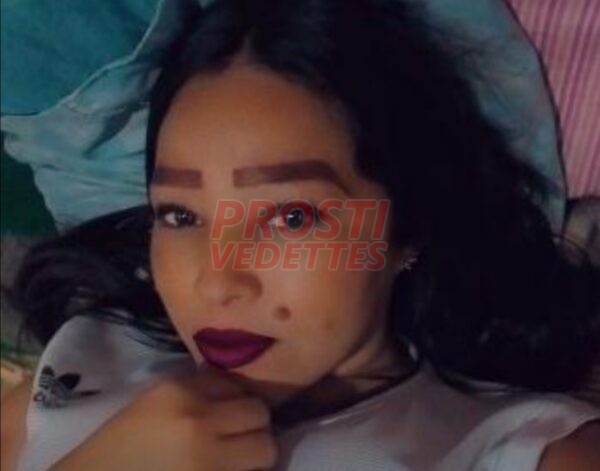 Elizabeth Morbosa Venezolana Rica muy Nifomana y hago lo que me pidas
