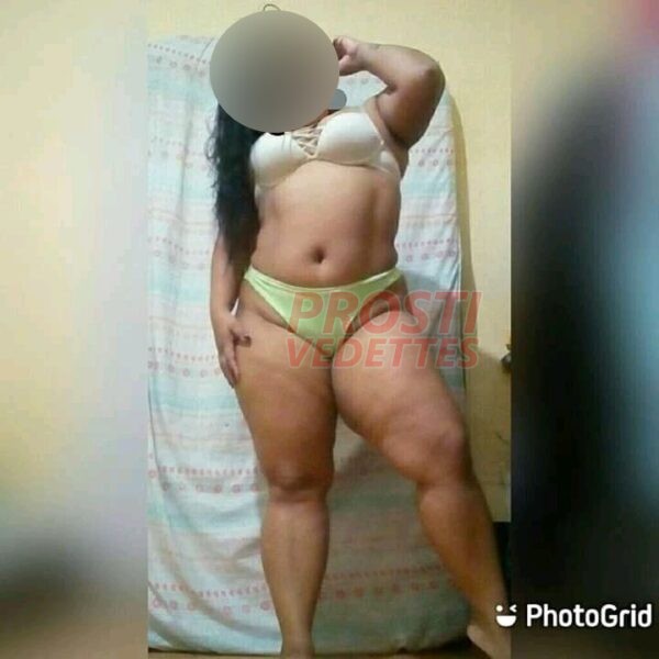 Hola amor mi nombre es michell joven complaciente en la intimidad