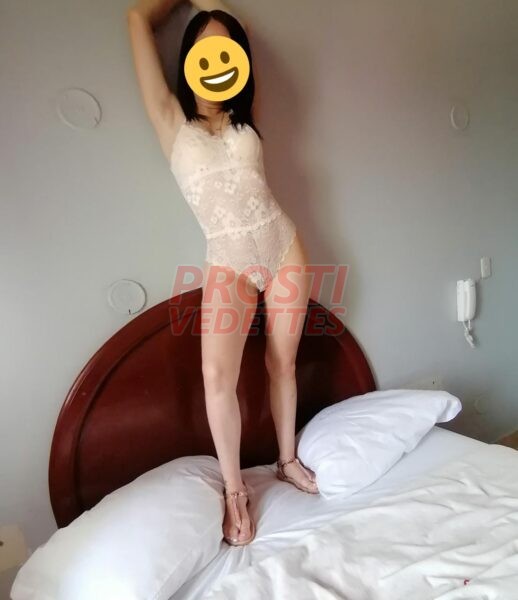 Sabrina 963724518, soy una joven venezolana de piel blanquita delicadita
