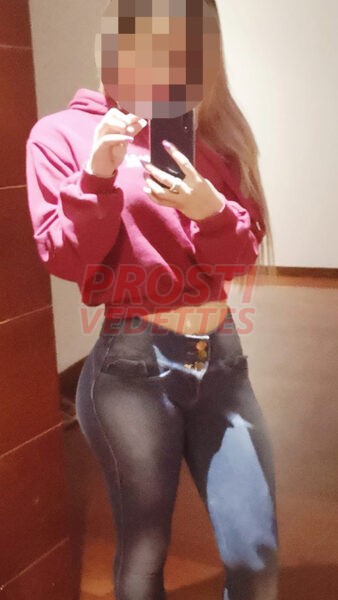 COLOCHITA ESTRECHITA Y ME GUSTA GEMIR COMO UNA LOCA YO REALIZARE TUS FANTASIA INCLUYE MI RICO CULITO
