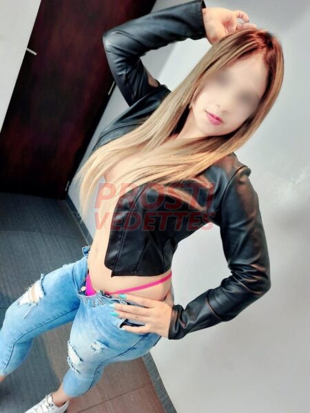 celeste venezolana blanca y culoncita esperando x ti en cine acepto yape y transferencia