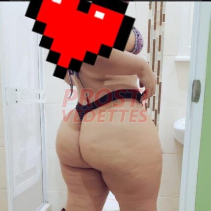 Fotos de Debora culona insaciable doy full colita sin parar