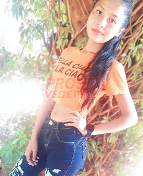 Liseth 979429962, disfrutar de mi figura delgada e irresistible, así como mi pasión en la intimidad, voy a hoteles de mall del sur y cine star